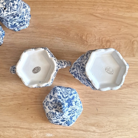 Vintage Enesco Blue White Chintz Sugar Creamer Salt Pepper Set Japan VGUC - Picture 5 of 9